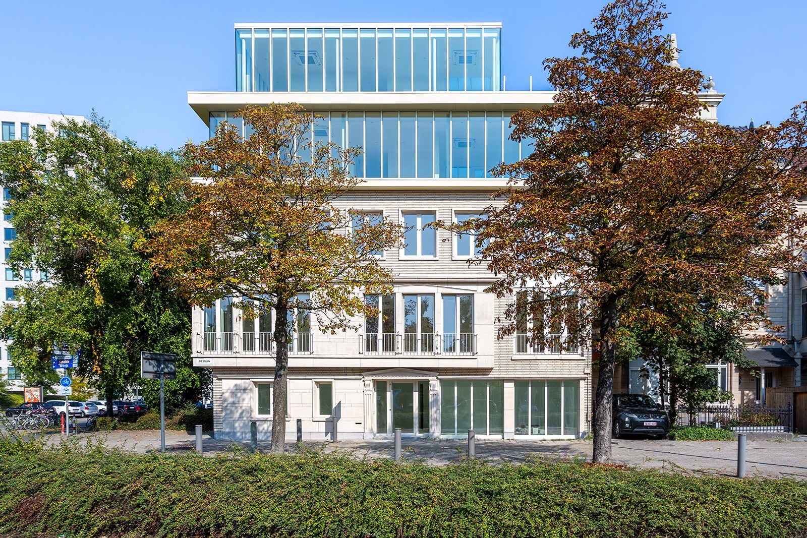 Architecturaal kantoorgebouw op absolute zicht locatie! - foto 1