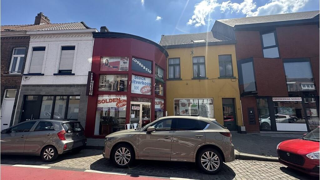 Ruim handelspand met meerdere toonzalen te koop in Sint-Kruis Brugge - foto 1