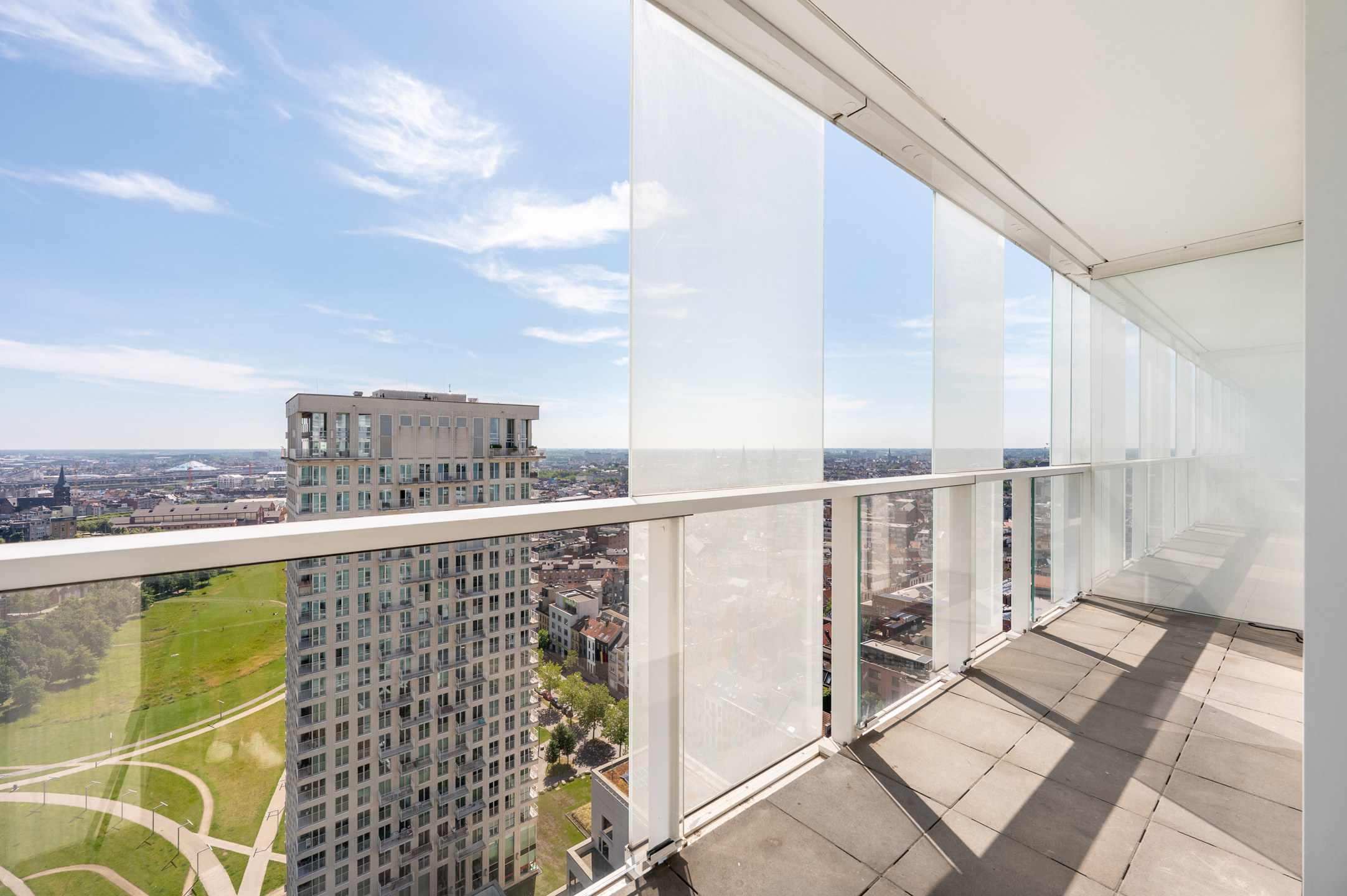 Apartment for sale in Antwerp with 1 bedroom - photo 2