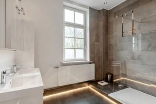 Deze prachtige en ruime kantoorruimte van circa 274 m² is gelegen hartje Hasselt centrum op slechts 100 m van de Koning Albertstraat en 300 m van...