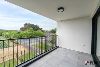 <strong>TVA de 6% possible – une vie économe en énergie dans un emplacement privilégié !</strong><br /><br />Vous cherchez un logement élégant et économe en énergie dans un quartier central ? <br /><br />Ce nouveau projet résidentiel exclusif se compose de <strong>seulement 6 appartements lumineux</strong> avec 1, 2 ou 3 chambres. Chaque logement est conçu avec un souci de qualité et une architecture intemporelle, alliant matériaux naturels et lignes épurées.<br /><br />Pourquoi choisir Crown Park ? <br />
<ul>
<li>Logement économe en énergie avec <strong>niveau E ≤ 30</strong> et <strong>chauffage par le sol</strong> ;</li>
<li><strong>Parking souterrain</strong> et local vélos (achat obligatoire) ;</li>
<li><strong>Terrasses spacieuses</strong> et aménagement moderne ;</li>
<li><strong>Emplacement central</strong> avec excellente connexion vers Bruxelles ;</li>
<li>Transports en commun, commerces et <strong>services accessibles à pied</strong> ;</li>
<li><strong>Prêt à emménager</strong> ;</li>
<li>Achat possible avec <strong>seulement 6 % de TVA</strong> !</li>
</ul>
Inscription ou question ? Contactez-nous facilement au 0485 62 36 78 ou via nieuwbouw@living-stone.be