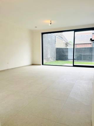 Op zoek naar een instapklare, energiezuinige woning met alle comfort van vandaag? Deze recente bijna-BEN woning combineert een uitstekende ligging...