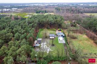 Midden in de bossen gelegen vakantieverblijf ter streke genaamd de Beerse Heiden. Dit tip top verzorgde uitzonderlijk vakantieverblijf is...