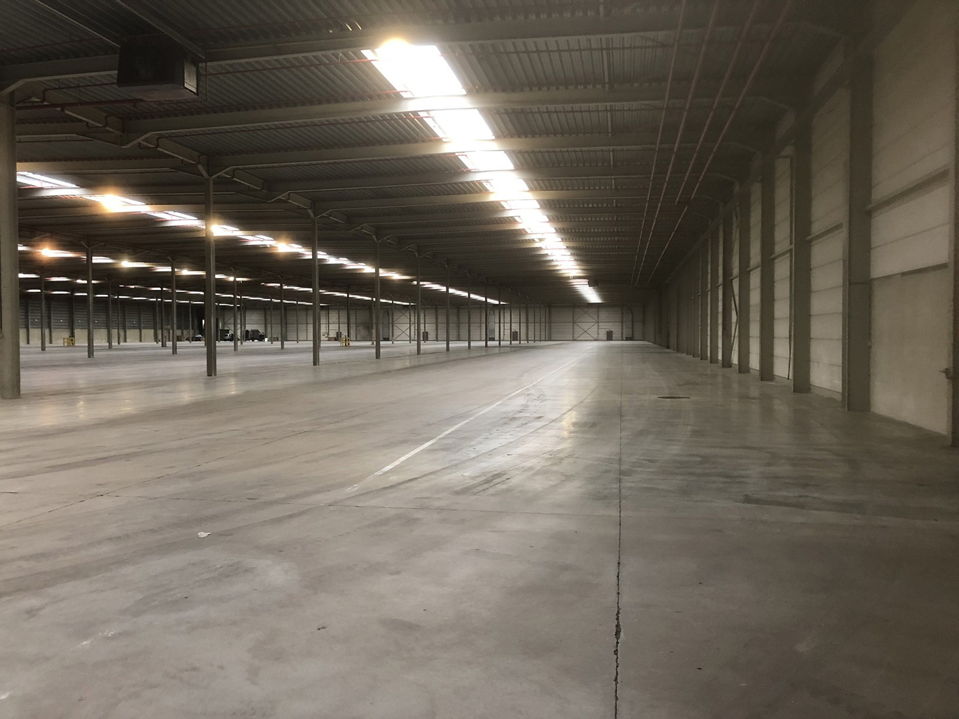 BTS : Building A Unit 03  :  magazijn 6.567  m² met inpandig kantoor langs de E17 in Sint-Niklaas - foto 4