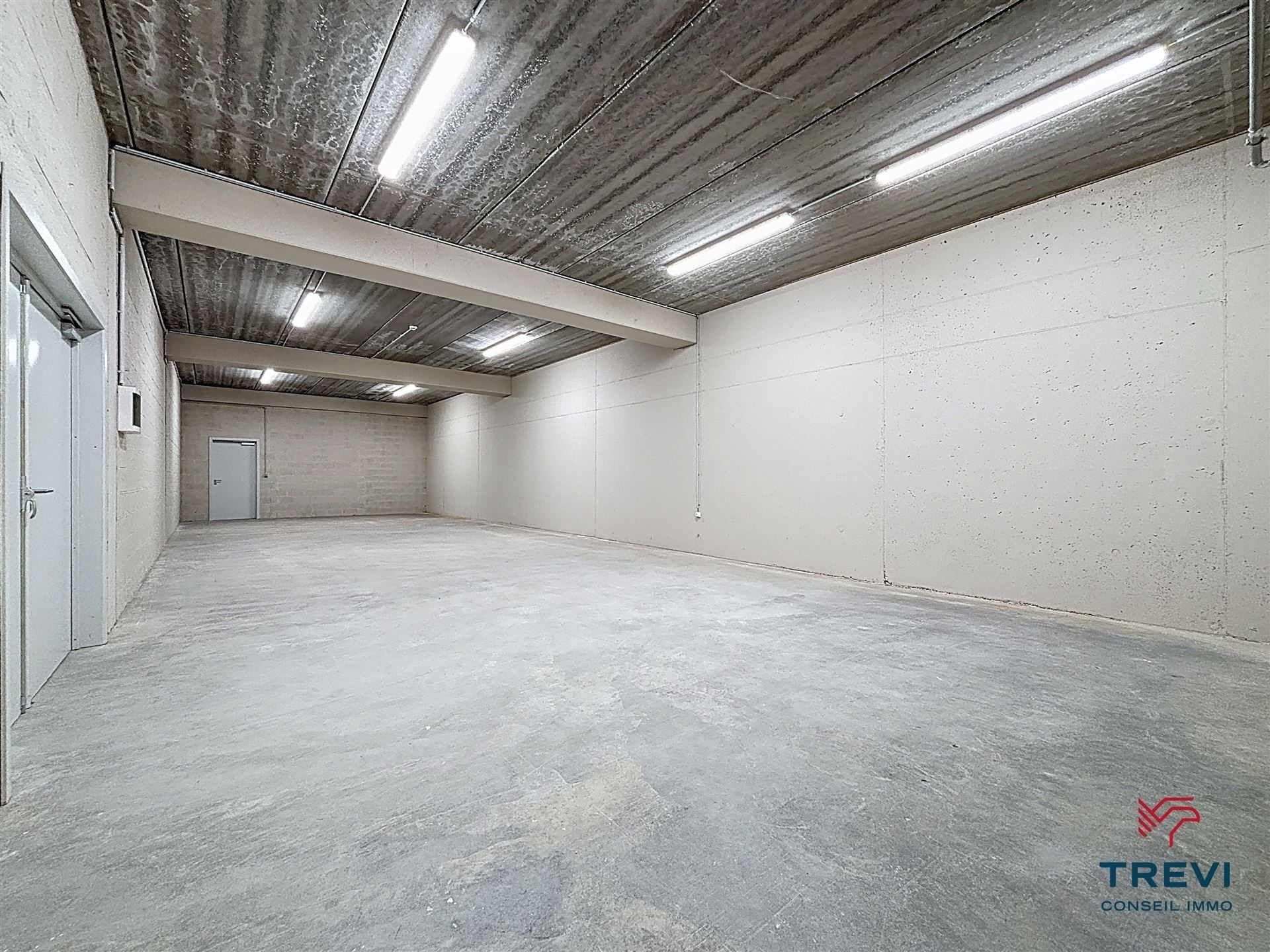 Belle surface de stockage de 112m² - photo 3