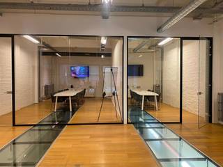 Kantoorruimte 686m² op de gelijkvloerse te huur in de voormalige ‘Minerva Motors’-fabriek.De kantoren hebben een totale oppervlakte van 3.000 m²,...