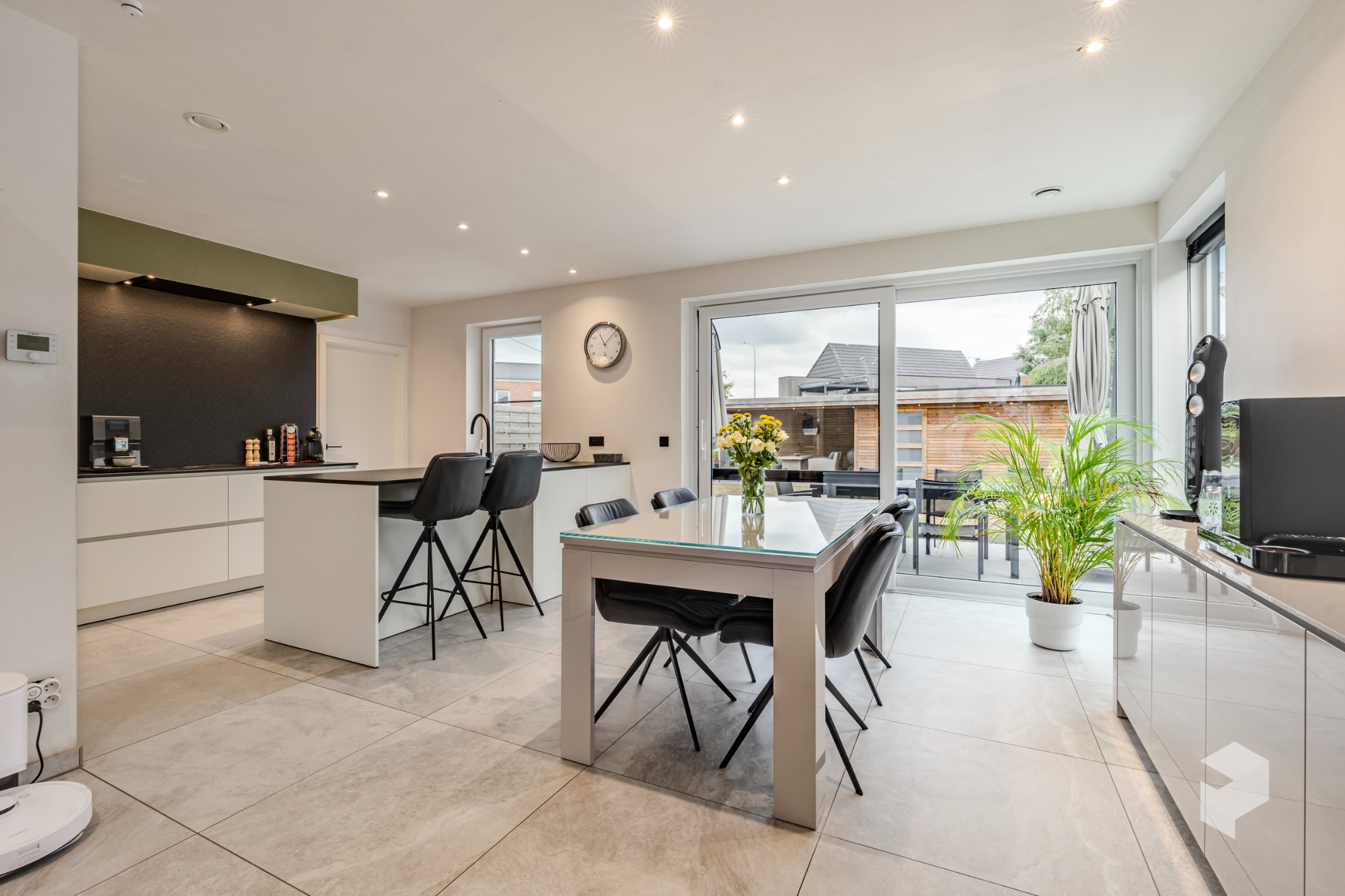Recente (bj. 2023) royale woning met 4 SLPK (5 mogelijk) en grote tuin (EPC A) - foto 5
