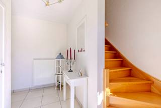 Instapklare, rustig gelegen woning op mooi perceel van 862 m²! Deze zeer goed onderhouden woning is degelijk gebouwd in 2009 en steeds...