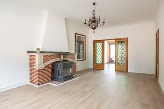 (Grondplan en EPC kan u terugvinden op de Wellimmo-site)Algemeen: Deze instapklare, vernieuwde woning (192m²) werd volledig gerenoveerd in 2024/2025...