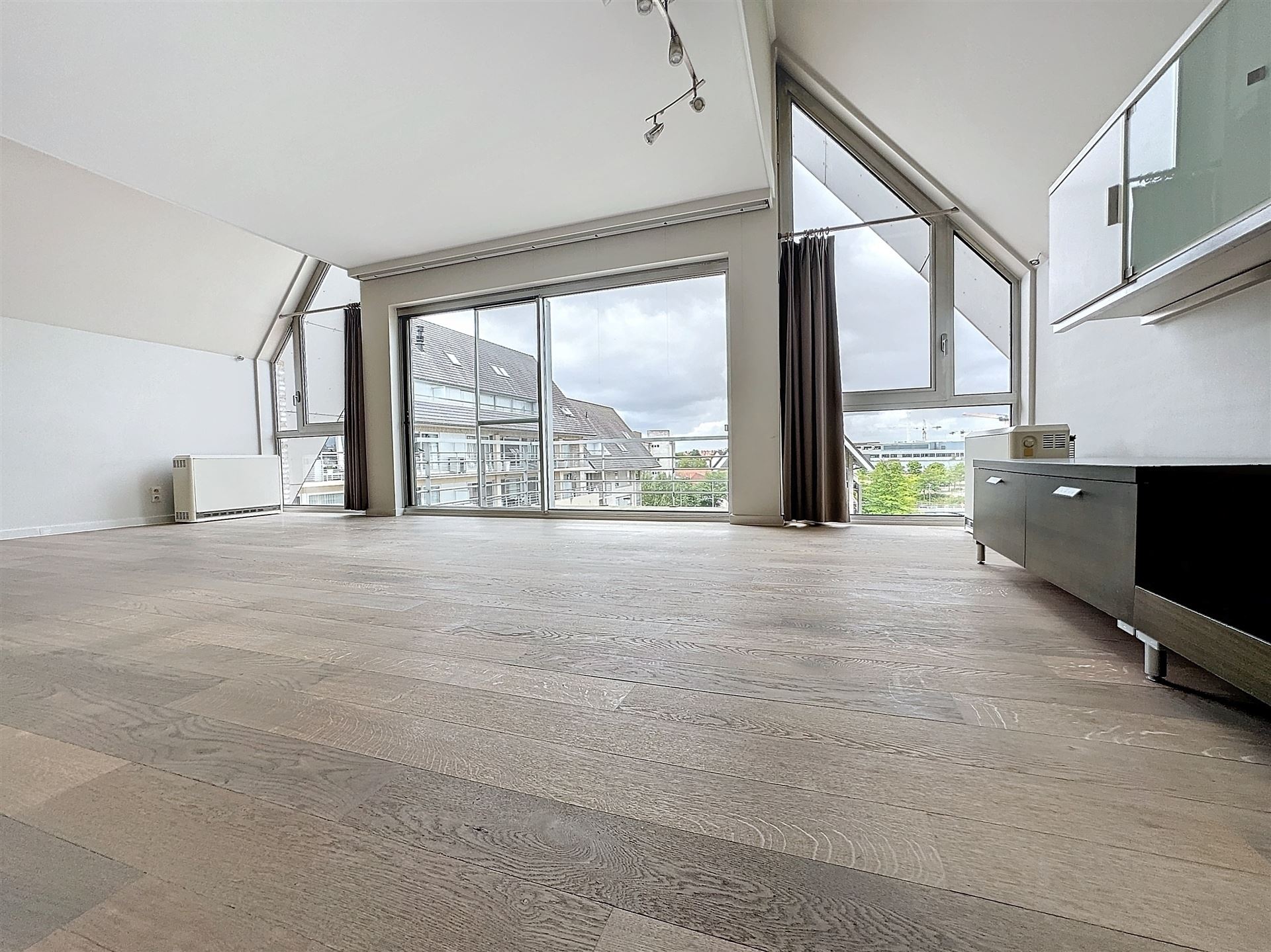 Ruim appartement  - foto 4