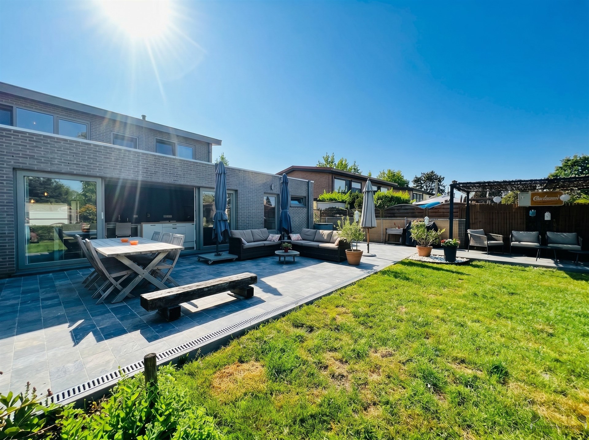 Instapklare gezinswoning met 3 slpkmrs &amp; tuin - foto 4