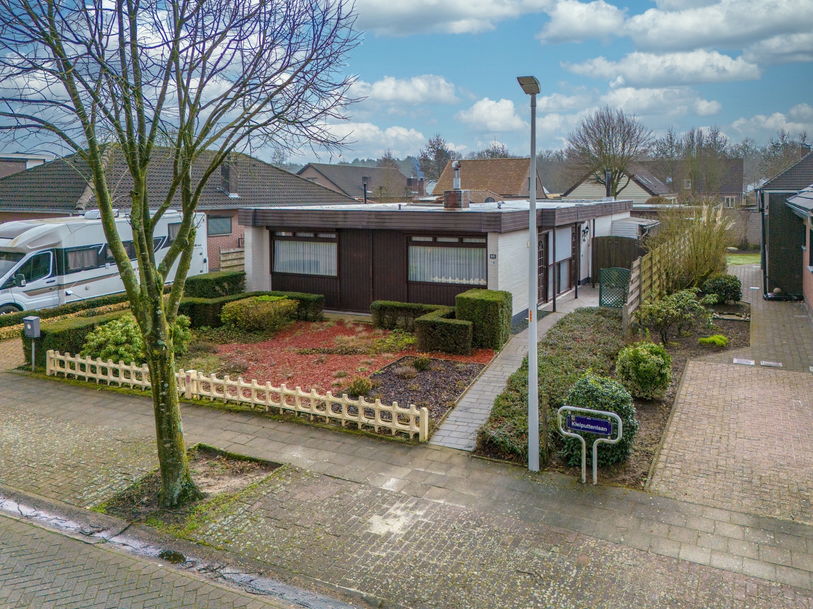 Gelijkvloerse open bebouwing met 2 slaapkamers, garage en tuin in Essen - foto 2
