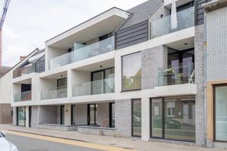 Ready to move in, high-quality two-bedroom apartment for sale on the first floor in residence Twins, located in Henri Lebbestraat in...