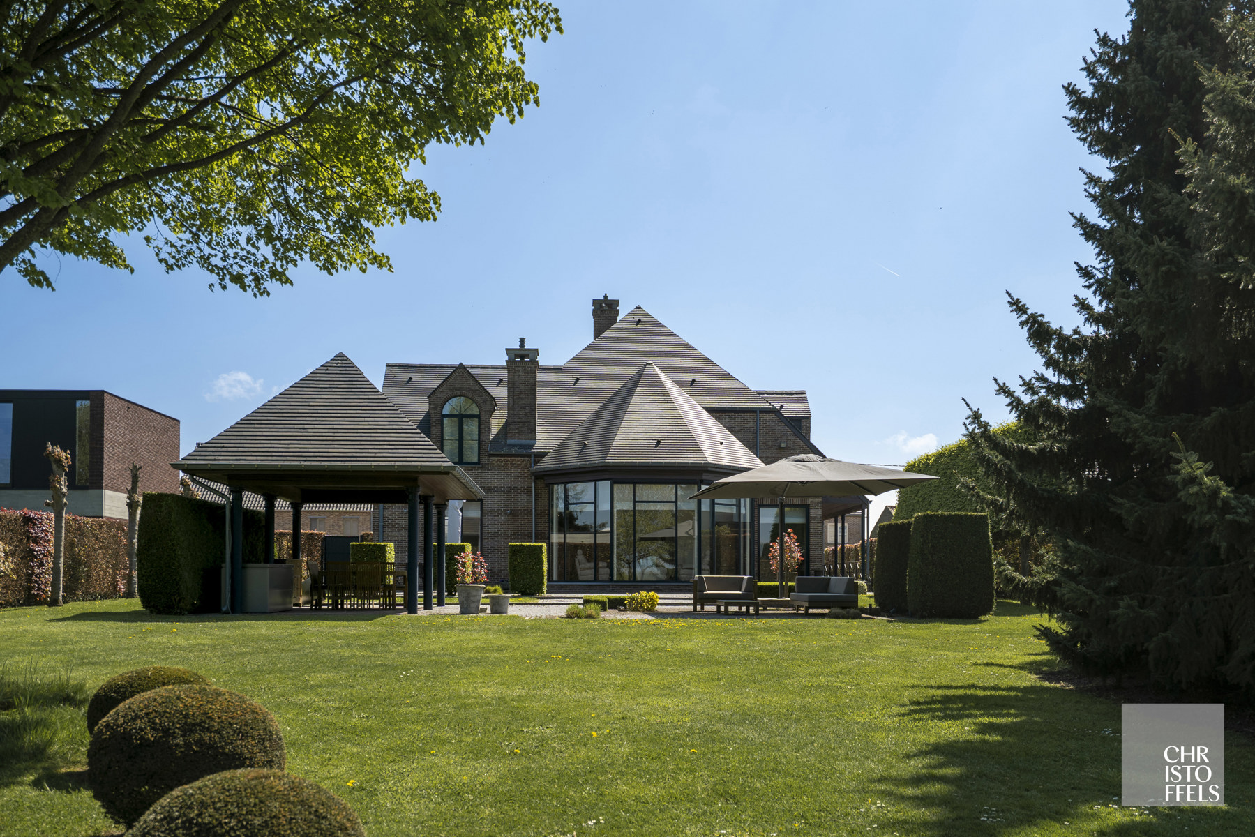 Riante villa (481 m²) met vrij zicht op een perceel van 25a67ca - foto 1