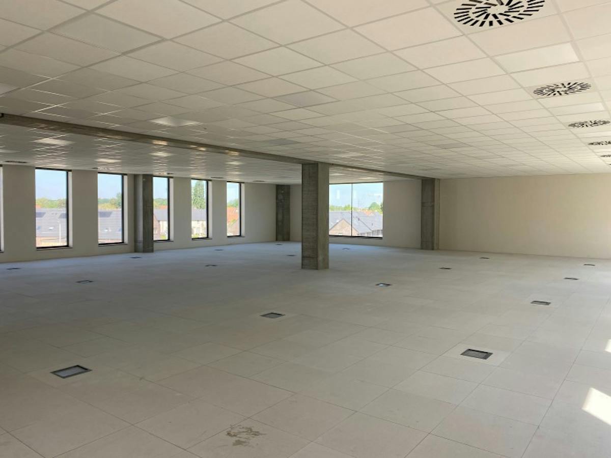 Newly built office approx. 295 m² in R. Plaza Roeselare - photo 5