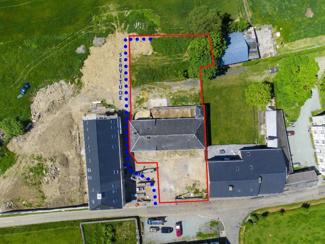 Ensemble immobilier : Gite de 6 personnes et grange à aménager en gite de 12 personnes avec permis - photo 4