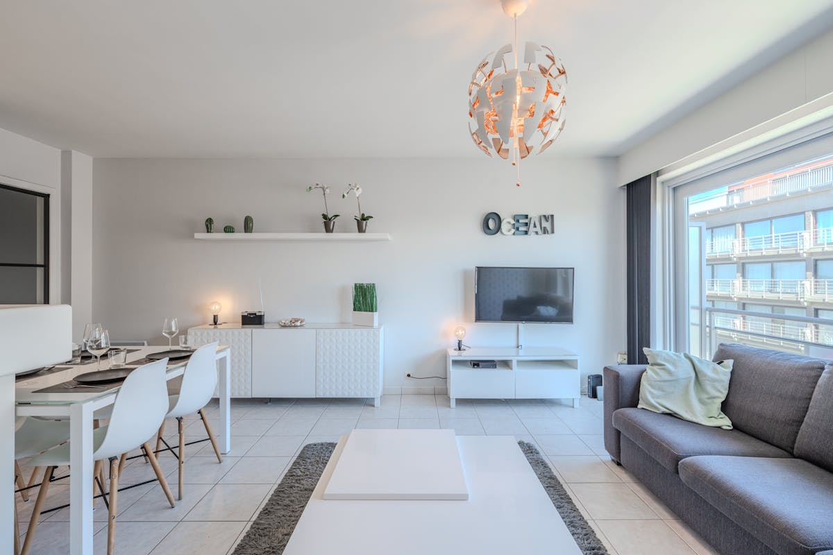 Prachtig appartement met 2 slaapkamers en zijdelings zeezicht ! - foto 3