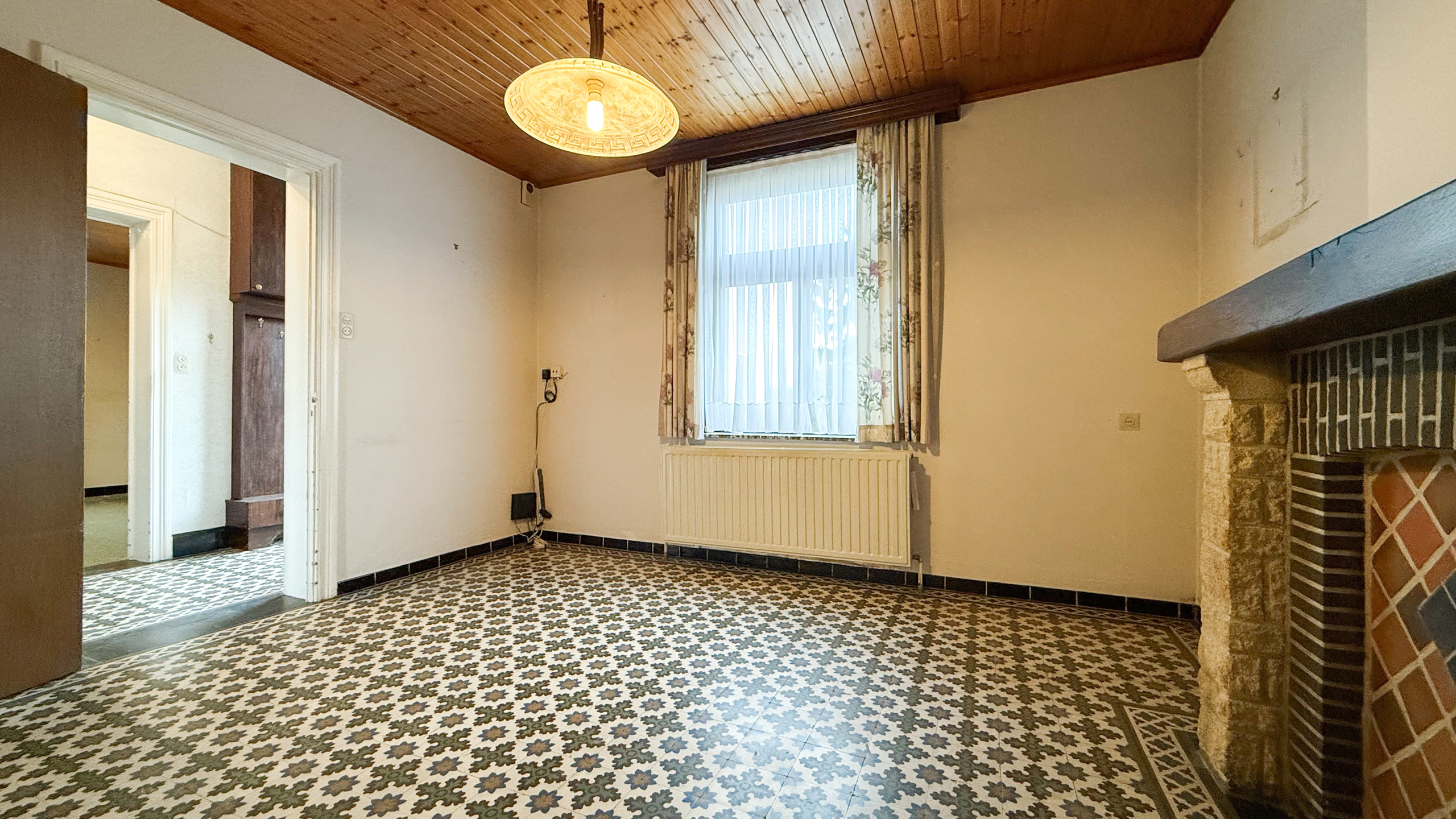 Landelijk gelegen te renoveren hoeve op ruim perceel! - foto 3