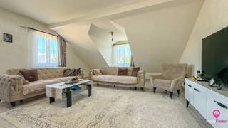 Bij ImmoFusion 7/7 “open huis” : klik op onze 3D-TOUR.Dit nette appartement is gelegen op de tweede verdieping van een kleinschalige blok, op de...