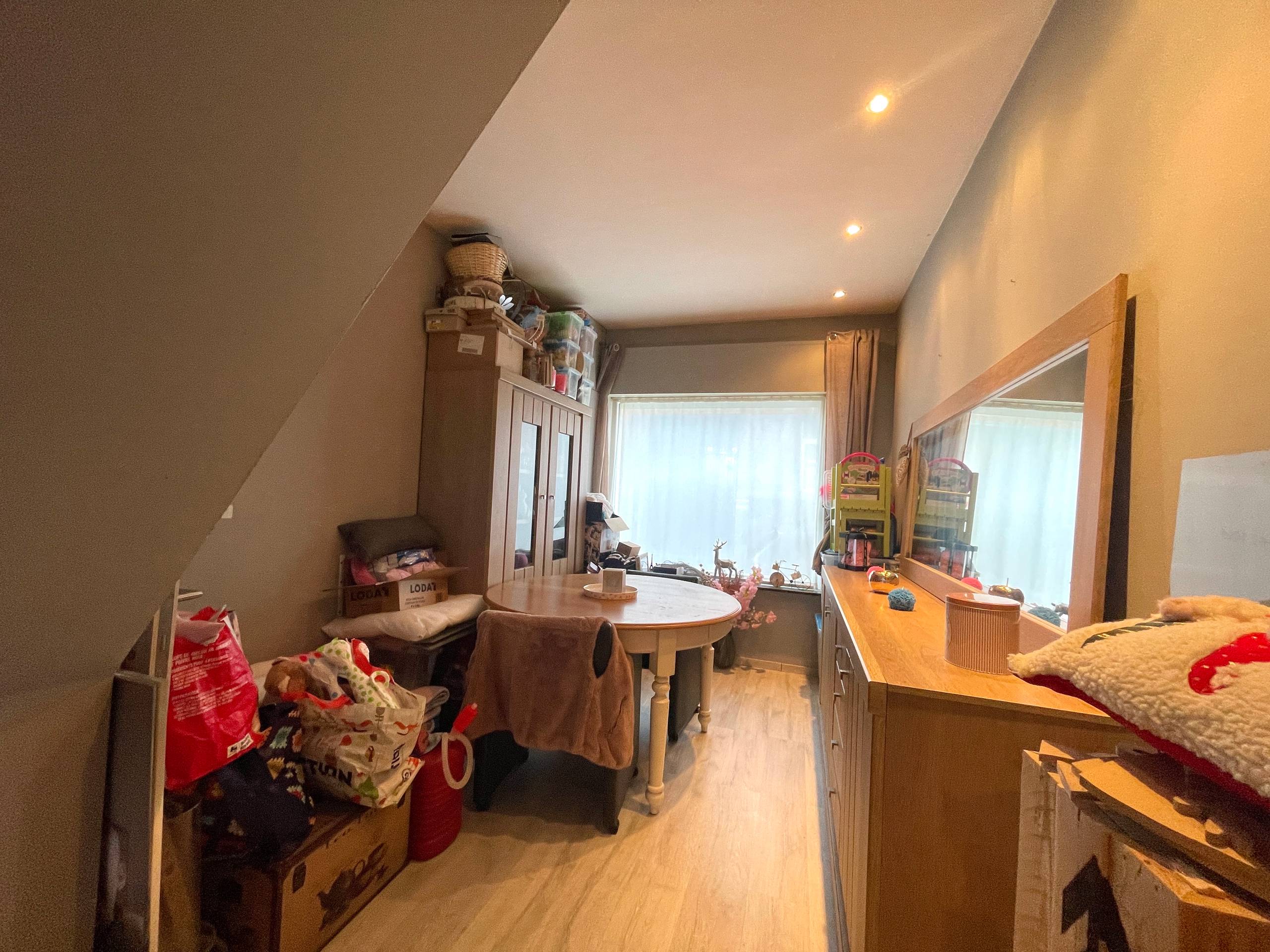 Menen - Ruime woning met 4 slaapkamers in het centrum - foto 5