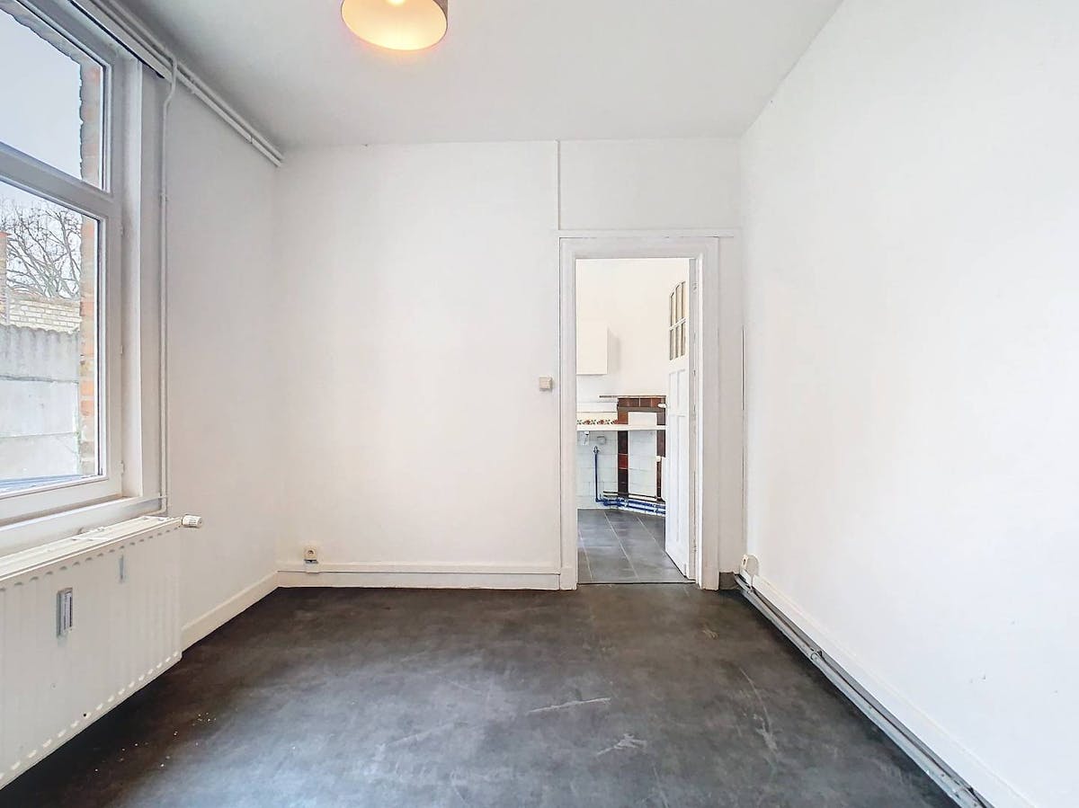 Charmante herenwoning met 3 slaapkamers en ruime tuin te huur - foto 5
