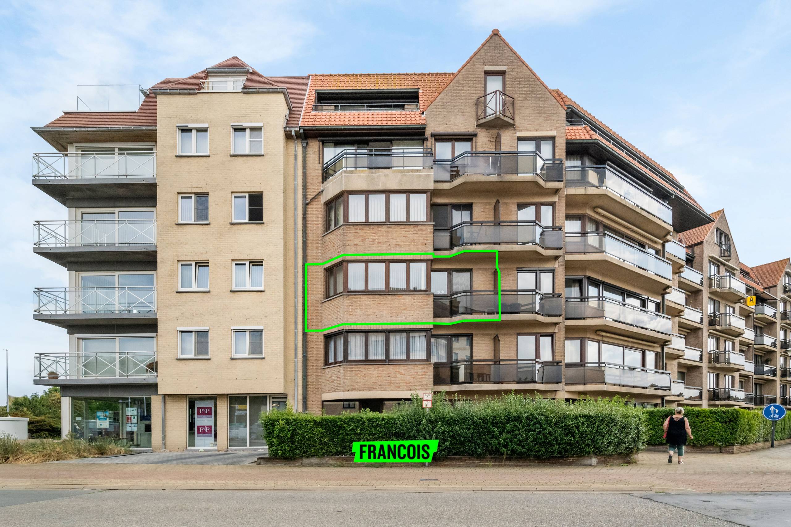 Instapklaar appartement aan de duinengordel te Bredene-aan-Zee. - foto 1