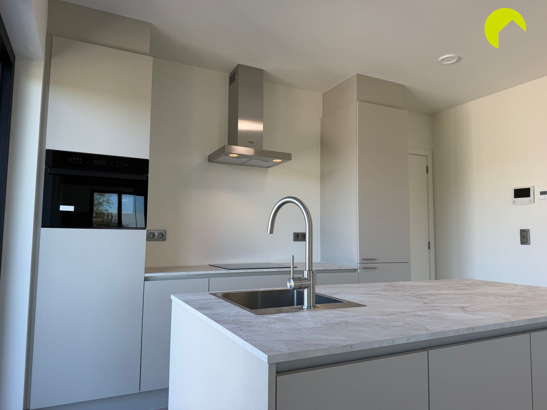 Appartement
                                                        te huur - photo 4