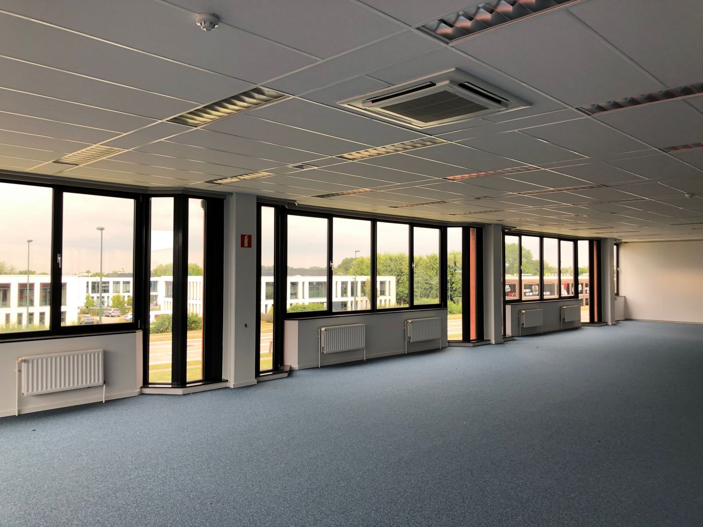 1,125 m² of office space along the Leuvensesteenweg in Zaventem - photo 3