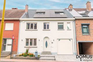 This attractive and energy-efficient home (EPC label B) is located in a quiet and desirable neighborhood, within walking distance of Meise city...