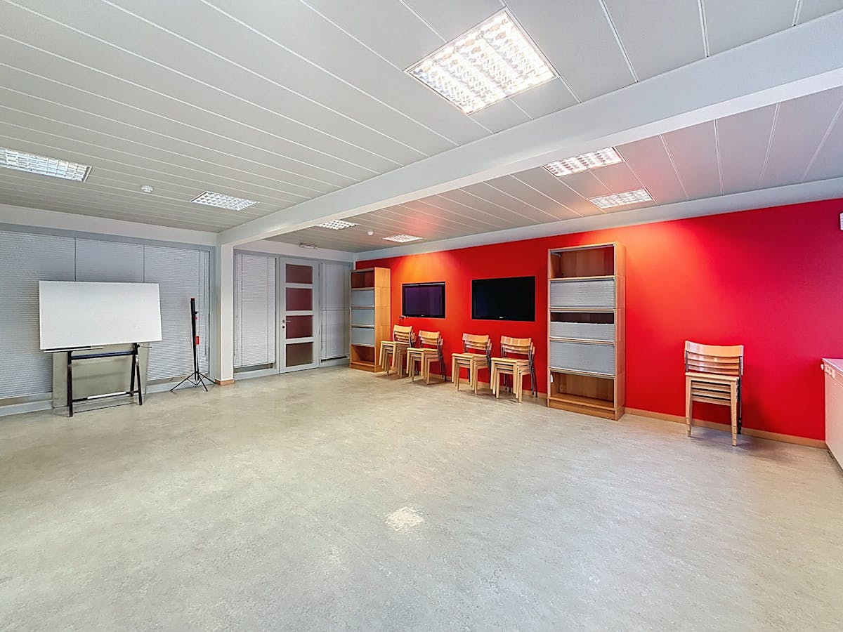 Office space for rent (50m²) on the Grasmarkt in Brussels. - photo 1