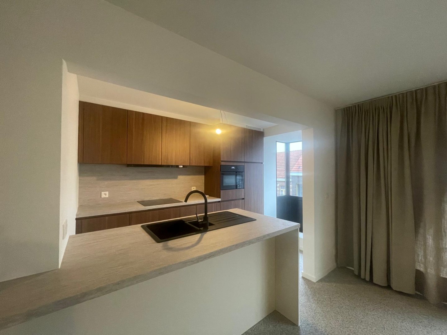 Ruim, energiezuinig appartement met 2 slaapkamers, in het centrum van Geel! - foto 4