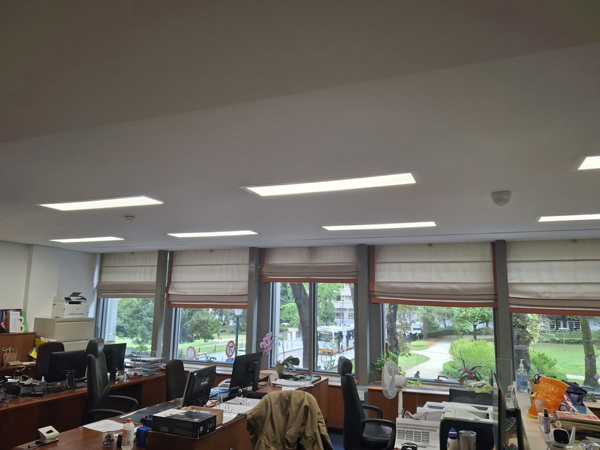 Commercial for rent in Brussels - photo 5