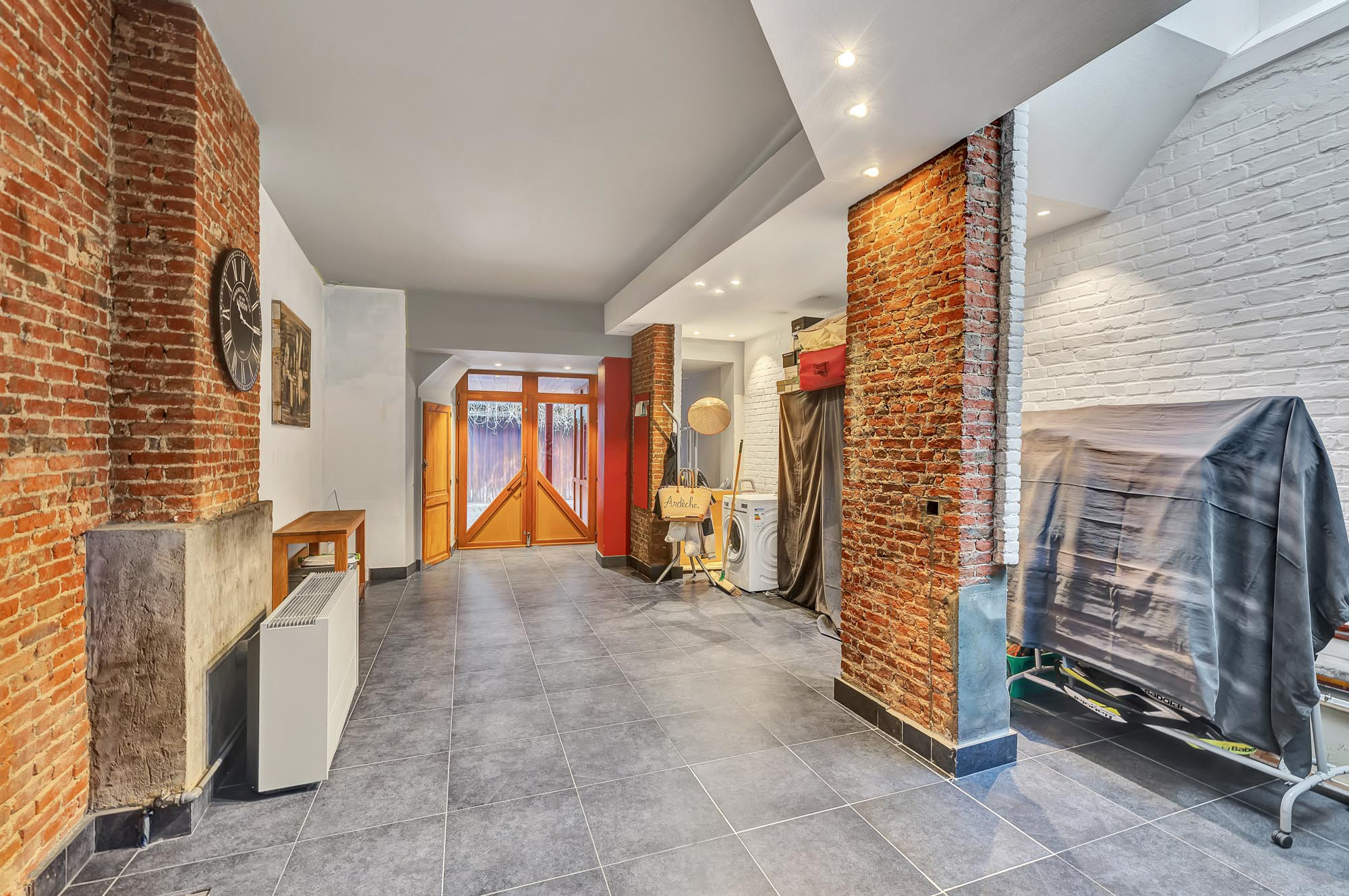 Commercieel gelijksvloers te koop in centrum Aalst - foto 1