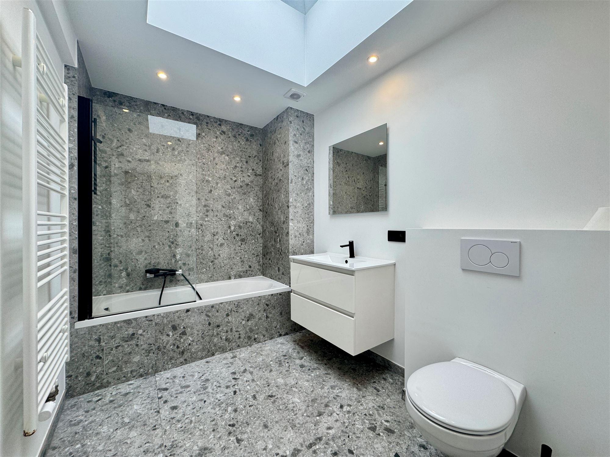 Ruim Appartement Te Koop! - foto 5