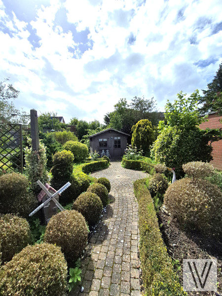 Op te frissen woning met garage en zonnige tuin - foto 5