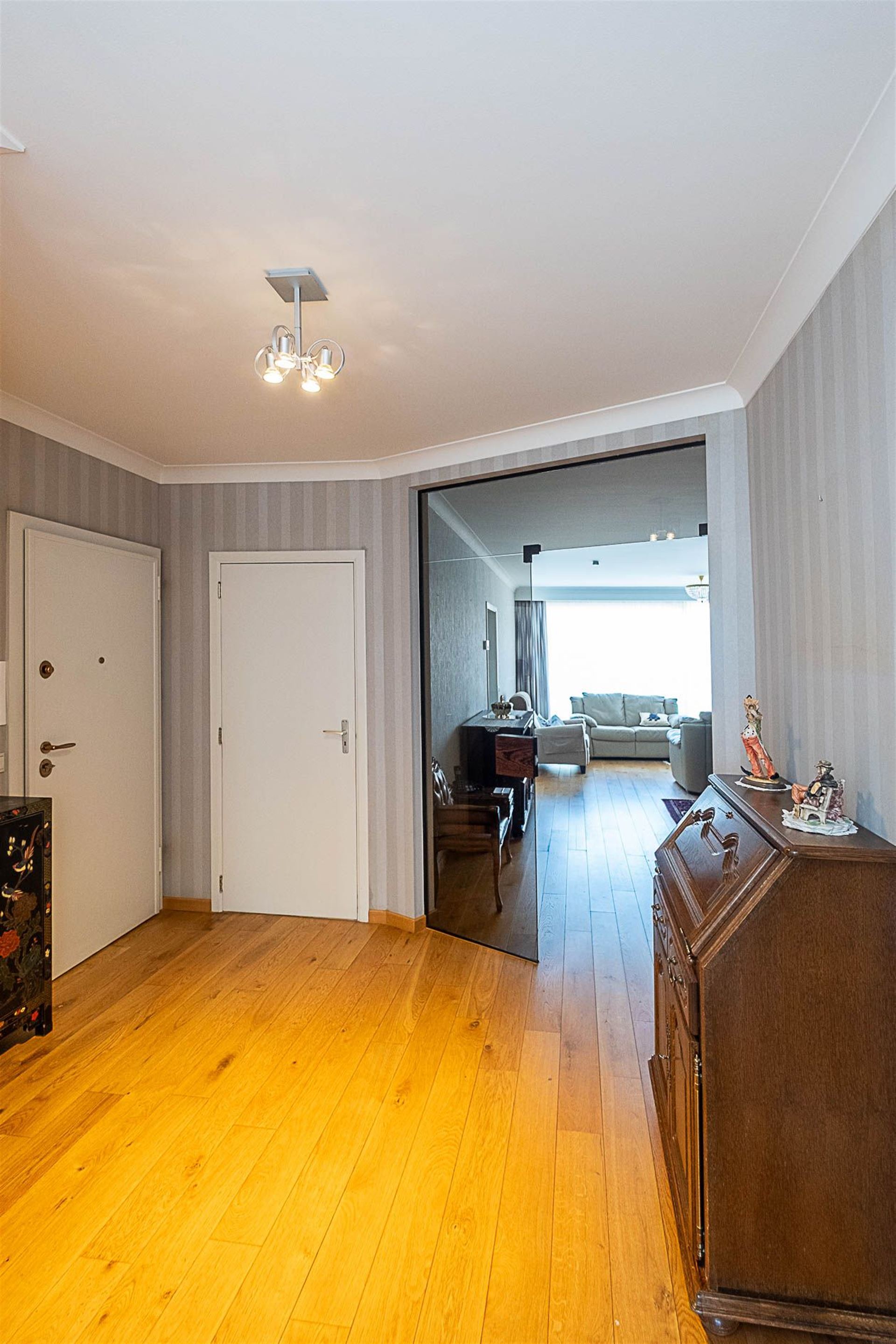 Verzorgd en ruim appartement met 3 slaapkamers en 2 terrassen. - foto 4