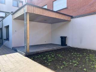 Dit gezellige appartement vinden we  gelijkvloers in een recent gerenoveerd gebouw met 2 woongelegenheden aan Luitenant Van Eepoelstraat (kruising...