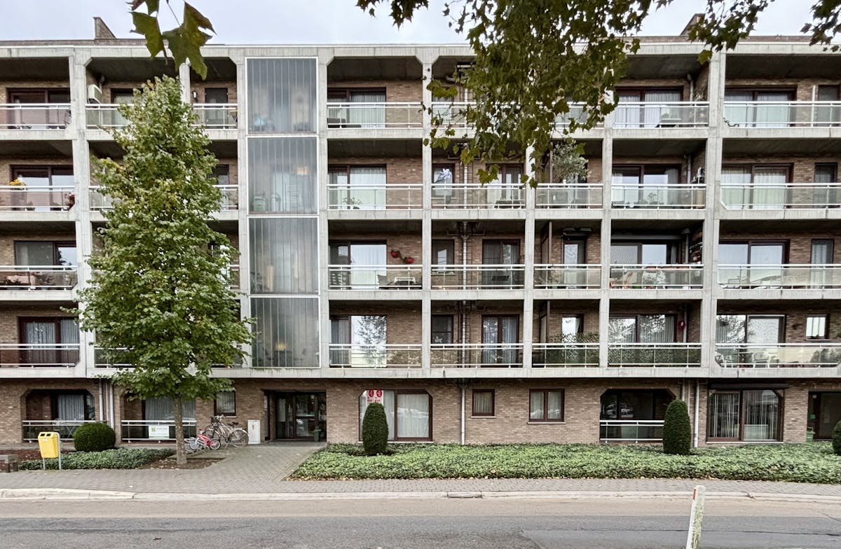 Spacious one bedroom ground floor apartment for rent in Hasselt - photo 1