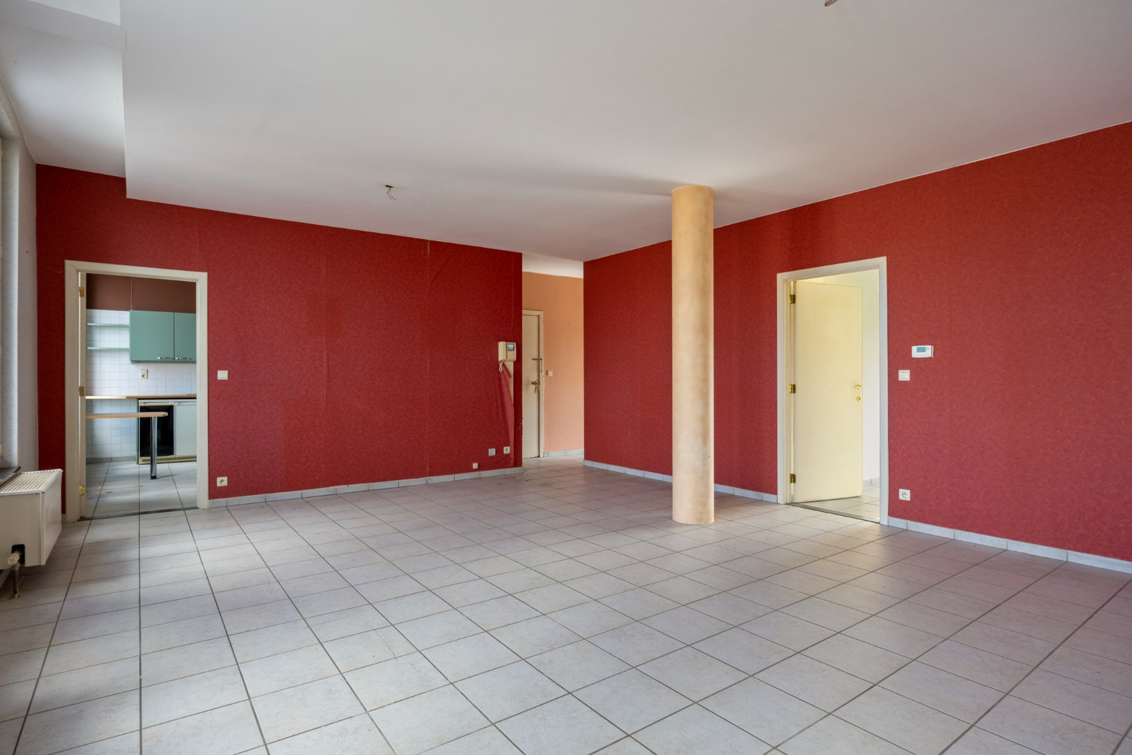 Appartement met 2 slaapkamers, garagebox en kelderberging in Mol-centrum ! - foto 3