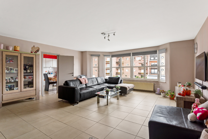 Ruim (125m²) en instapklaar appartement op 1eV met 3 slaapkamers - foto 1