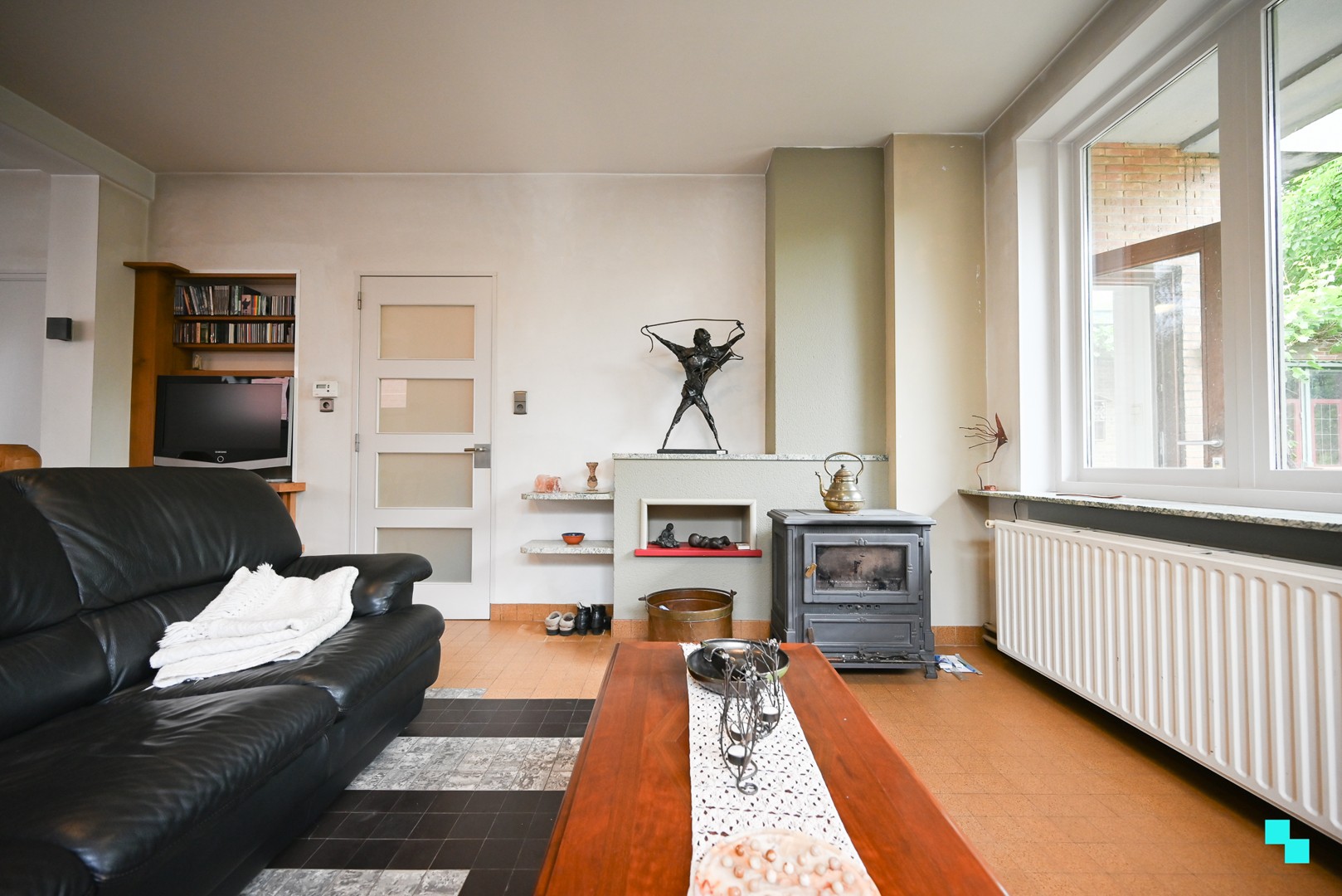 Kleurrijke kubistische burgerwoning in hartje Izegem - photo 4