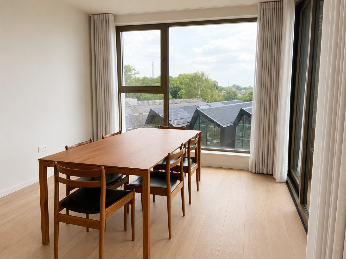 Apartment for rent in Ghent with 4 bedrooms - photo 5