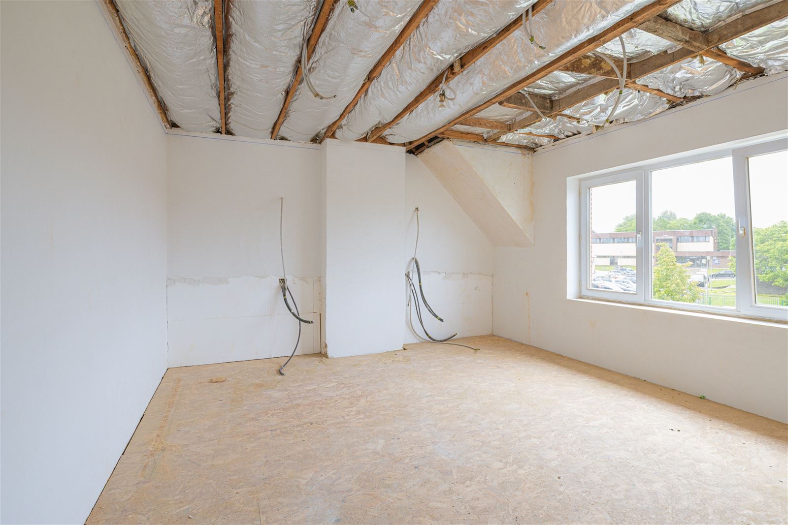 Home to renovate near downtown Zottegem! - photo 4