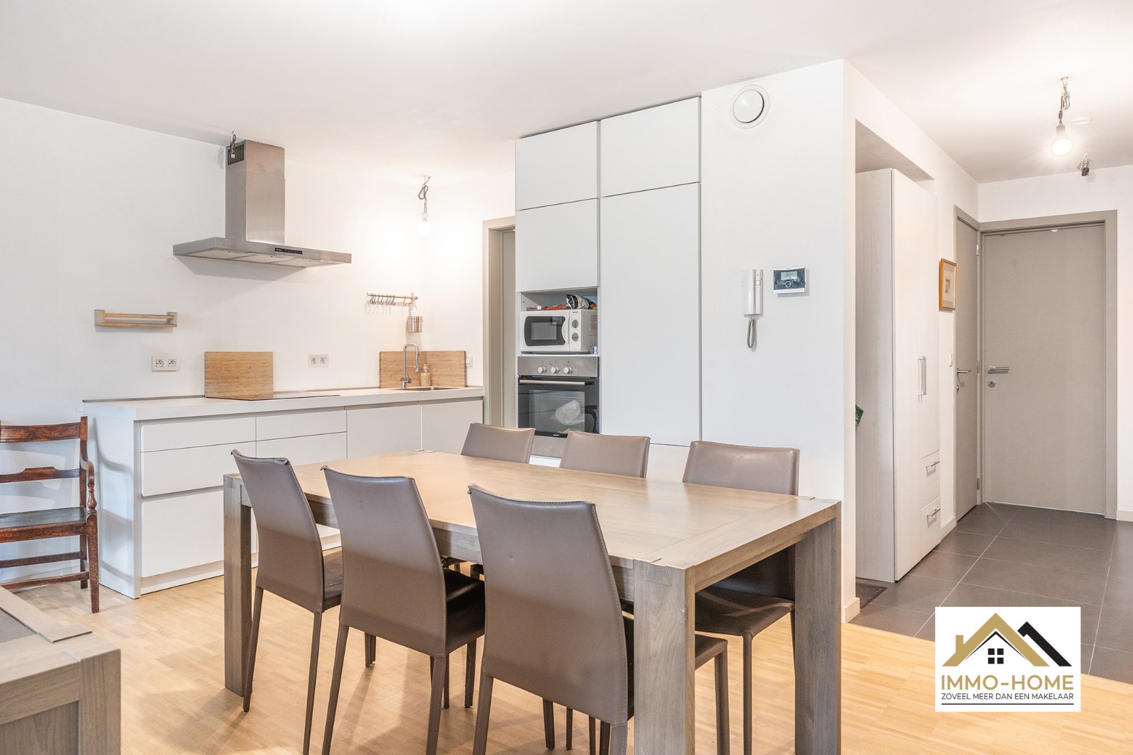 Recent gelijkvloers appartement met tuin en parkeerplaats! - foto 5