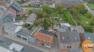 ERPE-MERE - Ruime woning met grote garage en tuin in MereOntdek deze solide woning op wandelafstand van het centrum van Mere. De woning beschikt over...