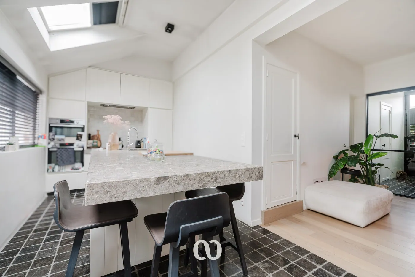 Instapklare woning met tuin en bijgebouw in het centrum van Kruishoutem - foto 5