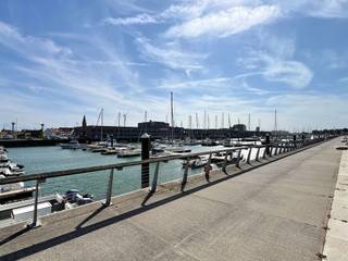 Mooi appartement met 2 slaapkamers gelegen aan de Rederskaai met zicht op de jachthaven. Goed gelegen nabij alle voorzieningen en op korte afstand...
