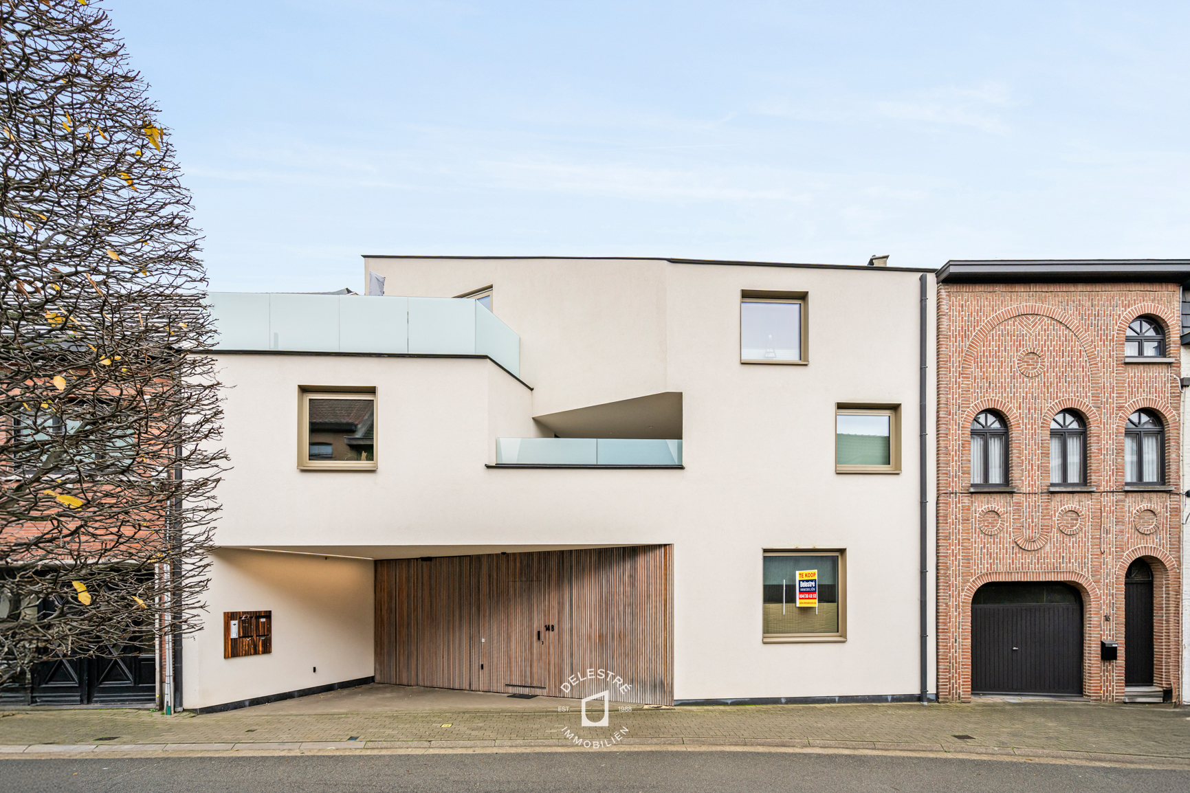 QUASI NIEUWBOUW ZONDER BTW INCL.CARPORT - foto 2