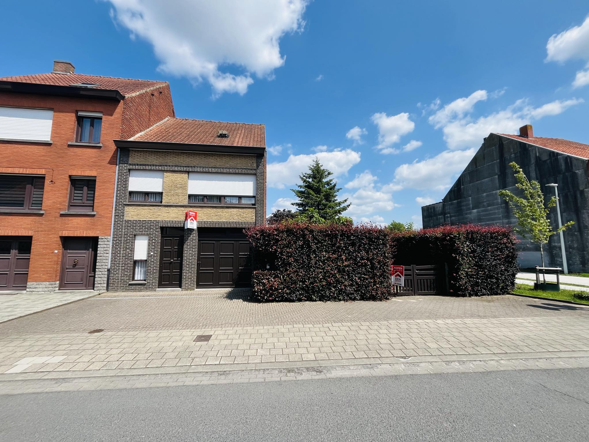 Ruime gezinswoning met diepe tuin in Wevelgem - foto 1