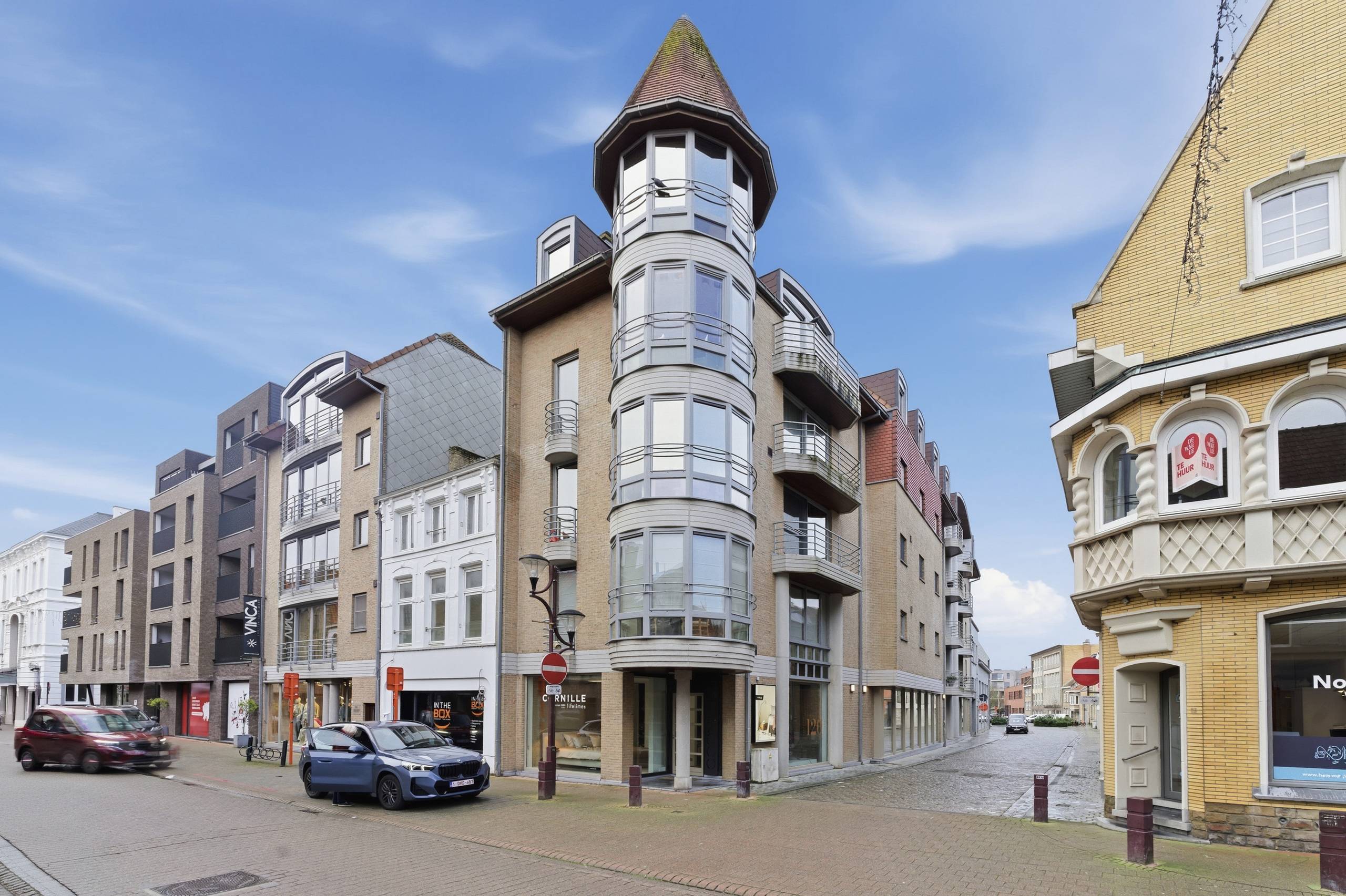 Kopen: op te frissen appartement met 2 slaapkamers in Veurne - foto 4